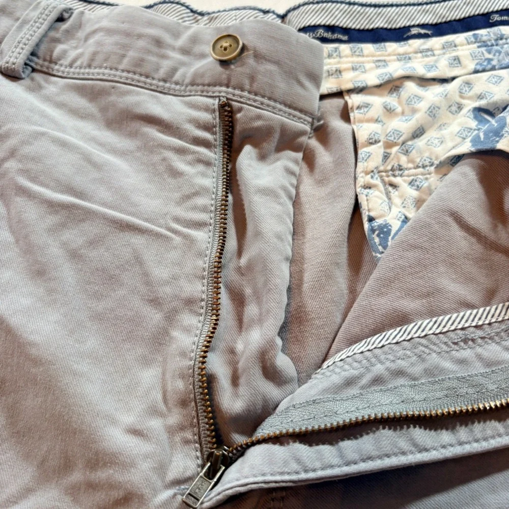 Tommy Bahama Chino Shorts Mens 38 Khaki Tan Tencel Cotton Stretch Casual Summer